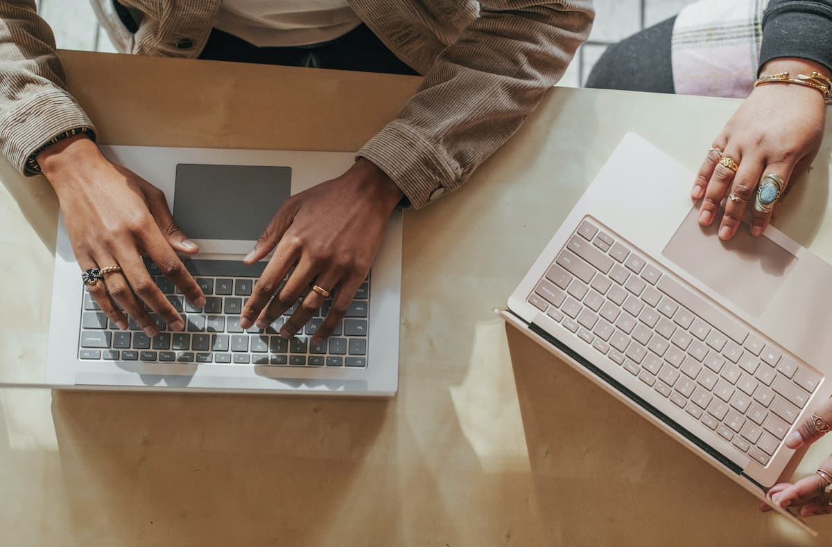 help desk and knowledge base